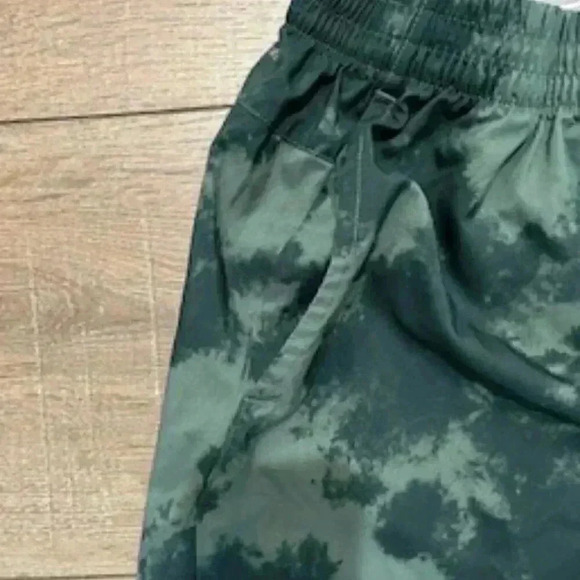 Adidas Board Shorts Green Print Pull On Swimsuit Boys Sz‎ Large 14/16 - Picture 4 of 8